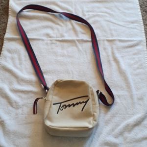 7x8" Tommy Hilfiger Bag
